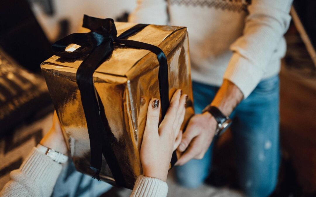 Gifts and Divorce: A High-Net-Worth Guide to Holiday Giving